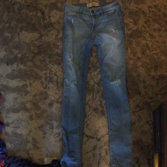 Hollister distressed light blue jeans size 0 - Picture 2 of 3